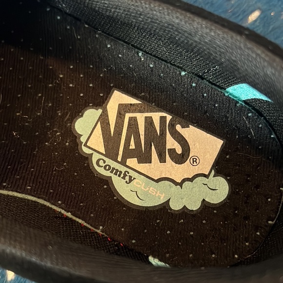 Black suede comfy vans - Picture 2 of 4